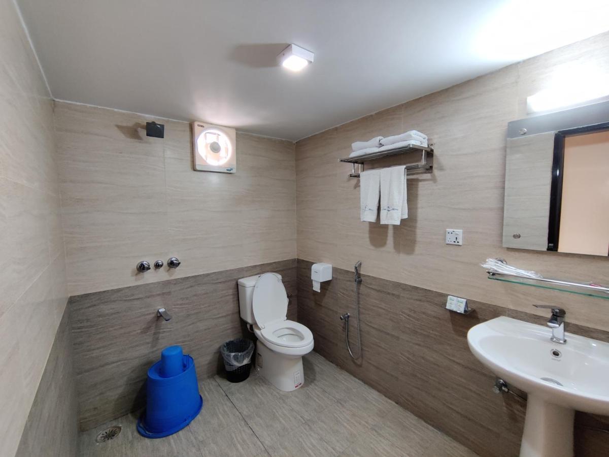 Hotel Sea Moon Cox's Bazar Buitenkant foto
